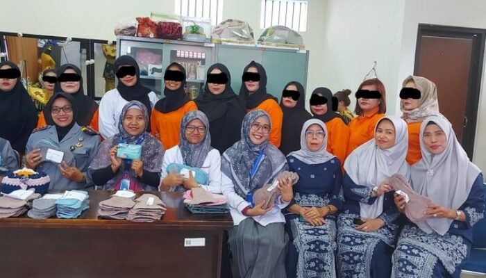 Tim Pengabdi Universitas Mercubaktijaya dan Universitas Dharma Andalas Berikan Pelatihan Kemandirian Berkarya di Lapas Kelas II B Padang