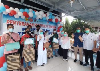 Dinyatakan Sembuh, Enam Pasien TB RO RSUD dr. Rasidin Padang Diwisuda