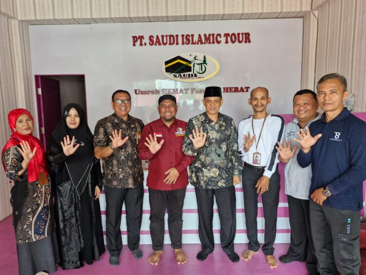 Kantor Kementerian Agama Kota Solok mengunjungi Kantor Pusat PT. Saudi Islamic Tour di Jalan Lukah Pandan, Kamis (29/8). DINO