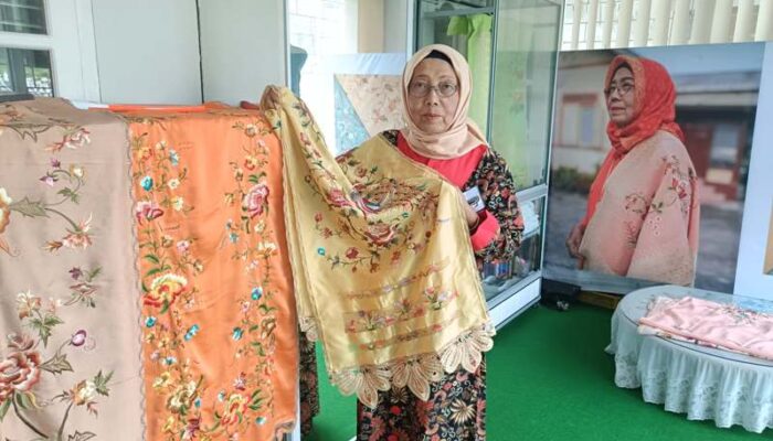 Zulfia Dalim Lestarikan Sulaman Ampek Angkek