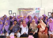 Dosen Politeknik Negeri Padang Lakukan Pelatihan Bisnis di SMKN 2 Padang