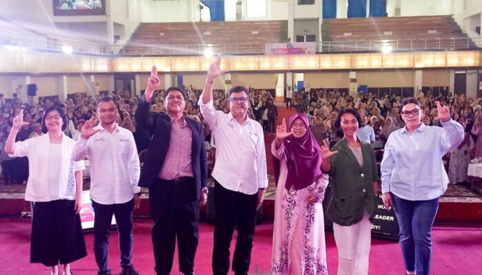 Sisternet Goes To Campus Hadir di Unand, Luncurkan Program Female Future Leader bagi Mahasiswi