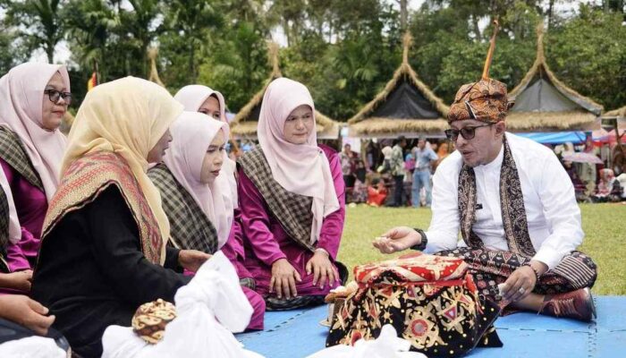 SNSE Tanah Datar, Festival 1.000 Talam Ompek  Nagari Tanjung Bonai Digelar