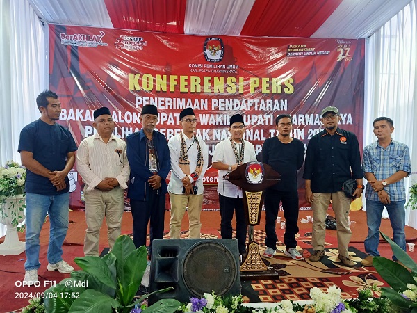 Pasangan Adi Gunawan dan Romi Siska Putra, menyampaikan secara resmi sikapnya terhadap KPU Dharmasraya terkait pendaftaran Pilkada 2024.