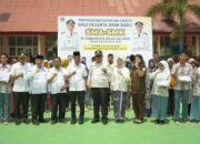 Pemkab Solsel Lanjutkan Pembagian Seragam Sekolah Gratis