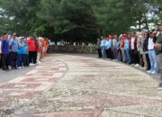 Aksi Bersih-bersih Pantai Padang Dipimpin Pj Wako Andree