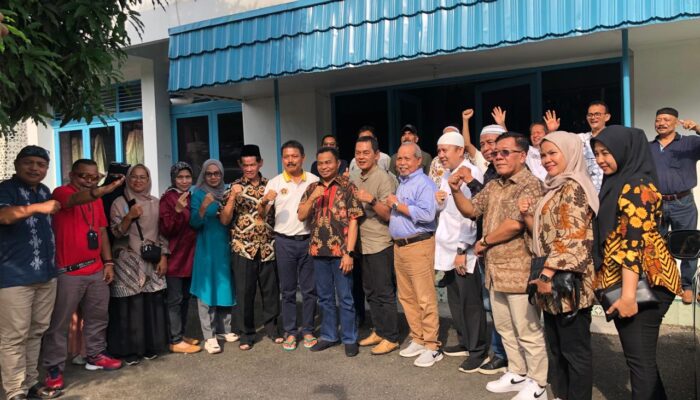 Cawawako Padang Hidayat Dialog dengan Pengurus PWI Sumbar
