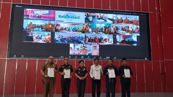 Kejati Sumbar telah meresmikan 11 Rumah Restorative Justice di Padang sebagai upaya menyelesaikan perkara hukum ringan di luar persidangan.