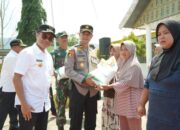 Pemkab Solsel Lanjutkan Penyerahan Bantuan Pangan Bapanas Tahap III