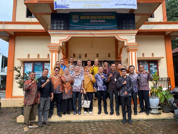 Nagari III Koto Aur Malintang Kabupaten Padang Pariaman masuk 10 besar nominator Keterbukaan Informasi Publik.