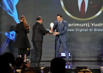 AHY Raih Anugerah Tokoh Transformasi Digital di Bidang Pertanahan
