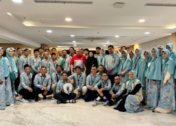 JNE Berangkatkan 559 Karyawan Ibadah Umrah