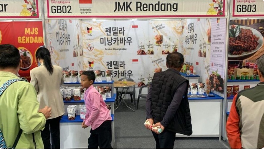 Rombongan Pemprov Sumbar mengikuti gelaran kegiatan International Fermented Food Expo (IFFE) tahun 2024 di Jeonju City, Korea Selatan. 