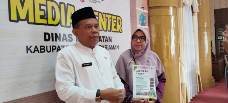 Plt. Bupati Kabupaten Padang Pariaman Rahmang saat kunjungan ke Kantor Dinas Kesehatan Parit Malintang, akhir pekan lalu. ALDI