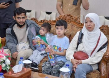 3 Warga Agam yang Dievakuasi dari Lebanon Sampai di Kampung Halaman