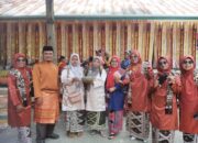 MIN 1 Solok Tampilkan Randai Tiga Bahasa