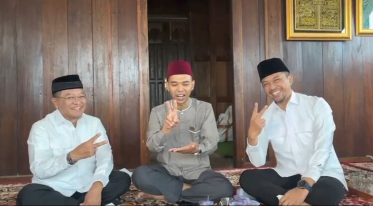 Pasangan calon Wali Kota-Wakil Wali Kota Payakumbuh Almaisyar-Joni Hendri mendapat dukungan dari Ustaz Abdul Somad. IST