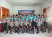 Warga Lapas Pariaman Dilatih Membuat Sandal dan Sepatu