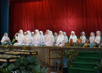 101 Diniyyah Puteri, Tetap Eksis Bertahan Hadapi Perubahan Zaman