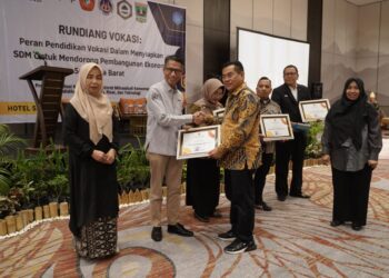 Peduli Pendidikan Vokasi, Haluan Terima Ekosmira Awards