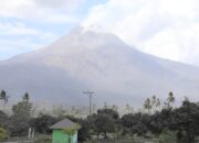 Kepala BNPB Tinjau Pos Pengamatan Gunung Lewotobi Laki-Laki