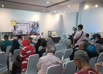 Membaca AA Navis dalam 100 Tahun Peringatannya