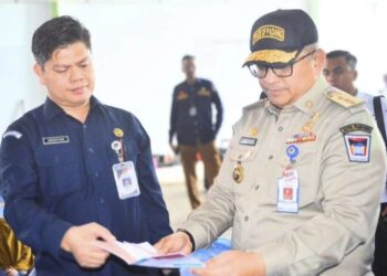 Pj Wako Andree Algamar Tinjau Proses Sortir dan Lipat Surat Suara Pilkada Serentak 2024