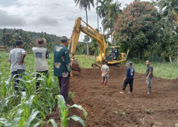 Pemerintah Nagari III Koto Aur Malintang Timur memulai program pembuatan akses jalan baru di Korong Padang Polongan sepanjang 400 meter.