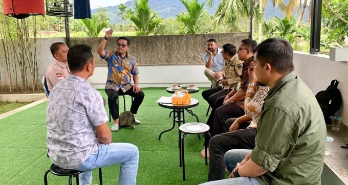 Pemerintah Kabupaten Solok Selatan melakukan koordinasi dengan pihak Taman Nasional Kerinci Seblat (TNKS) terkait tindak lanjut pembukaan jalur pendakian Gunung Kerinci