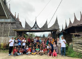 Masyarakat Kampung Wisata Saribu  Gonjong Sarugo  Bersuka Cita Sambut Kedatangan  Anugerah ASEAN Tourism Award 2025