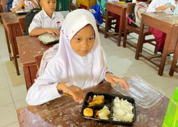 Masuki Hari Kedua, Makan Bergizi Gratis Berlanjut di Kota Pariaman