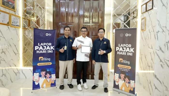 Kompak! Bupati dan Wakil Bupati Solok Selatan ajak Masyarakat Laporkan SPT Tahunan