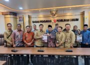 Bawaslu Solok Selatan Serahkan Laporan Akhir Pelaksanaan Pilkada 2024