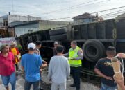Sopir Turun, Truk Berjalan Sendiri di By Pass Bukittinggi