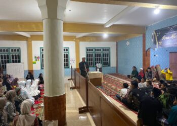 Peringati Isra Mi’raj, Mahasiswa KKN UNP di Batipuah Ateh Laksanakan Berbagai Macam Perlombaan