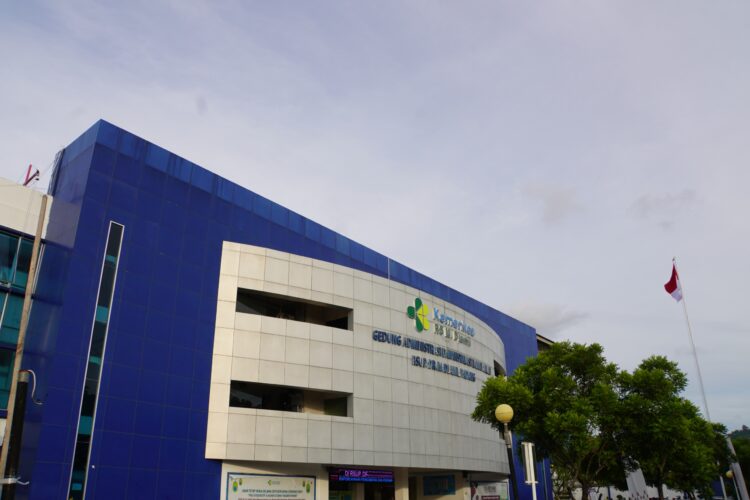 Gedung administrasi yang megah di RSUP Dr M Djamil Padang. FARDI