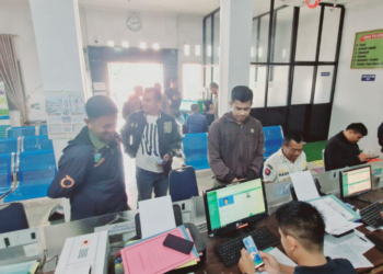 Dinas Kependudukan dan Pencatatan Sipil (Disdukcapil) raih capaian Identitas Kependudukan Digital atau IKD lima besar terbaik nasional.