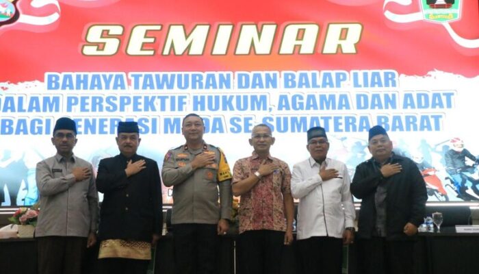 Wakapolda Sumbar Buka Seminar Bahaya Tawuran dan Balap Liar dalam Prespektif Hukum Agama dan Adat Bagi Generasi Muda