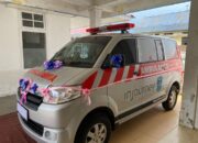 InJourney Serahkan Ambulans untuk Yayasan Thawalib