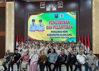 Pengurus KONI Sijunjung Periode 2025-2029 Dilantik dan Dikukuhkan