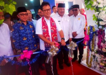 Resmikan RSUD Serambi Madinah Kota Solok, Menkes Budi Janjikan Peralatan Modern