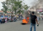 Demonstrasi Indonesia Gelap, Mahasiswa Sumbar Kartu Merah Pemerintahan Prabowo Gibran