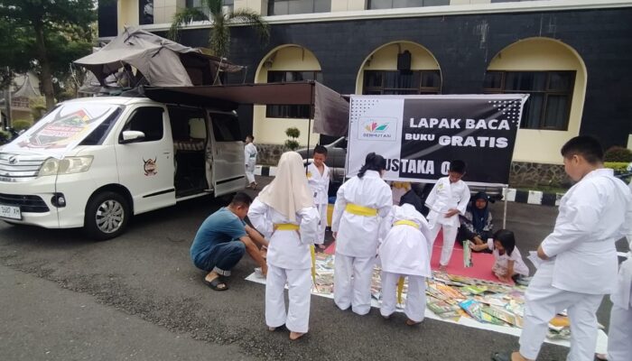 Giatkan Gemar Membaca, SDN 05 Pauh Lubuk Sikaping Adakan “Aku, Buku dan Camping Candu”