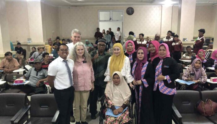 Digagas Lisda Hendrajoni, Ratusan Tuna Daksa di Sumatera Barat Ikuti Program Pemberian Kaki dan Tangan Palsu