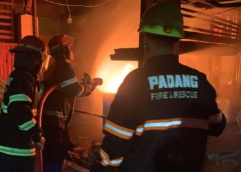 Dua Titik Kebakaran dalam Semalam di Kota Padang