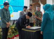 Wako Kukuhkan dan Lantik Pengurus TP-PKK Kota Padang Panjang