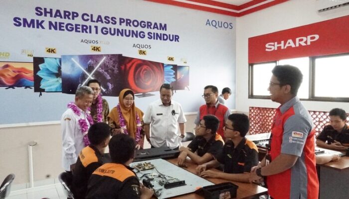 PT Sharp Indonesia Siapkan Tenaga Kerja Berkualitas lewat Program Sharp Class