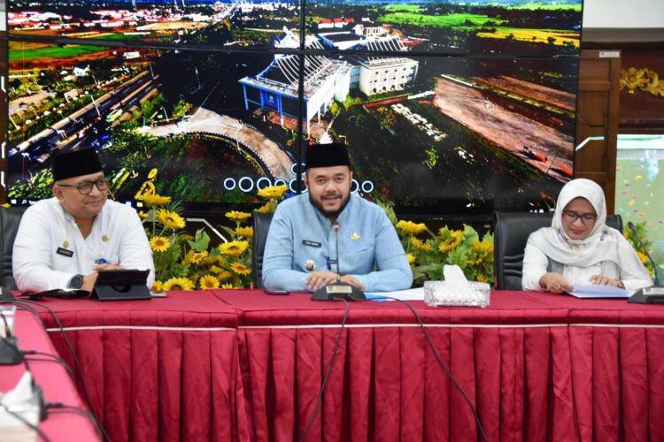 Pemerintah Kota (Pemko) Padang mengadakan Exit Meeting dengan Badan Pemeriksa Keuangan Republik Indonesia (BPK-RI) Perwakilan Provinsi Sumatera Barat (Sumbar), di Gedung Putih Rumah Dinas Wali Kota Padang, Rabu (5/3).IST