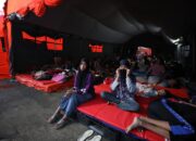 Dampingi Wapres Gibran Tinjau Lokasi Banjir di Jati Asih, Kepala BNPB Pastikan Dukungan Darurat Dilaksanakan dengan Baik