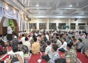 Gubernur Sumbar Salurkan Rp91 Juta untuk Masjid Al-Madaniy